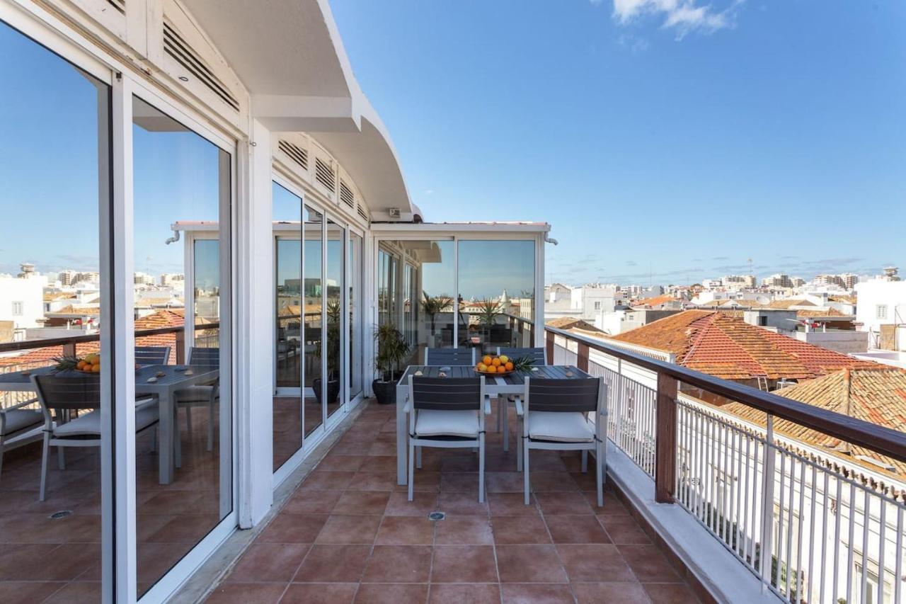 Marina Penthouse Faro Center Apartment Bagian luar foto