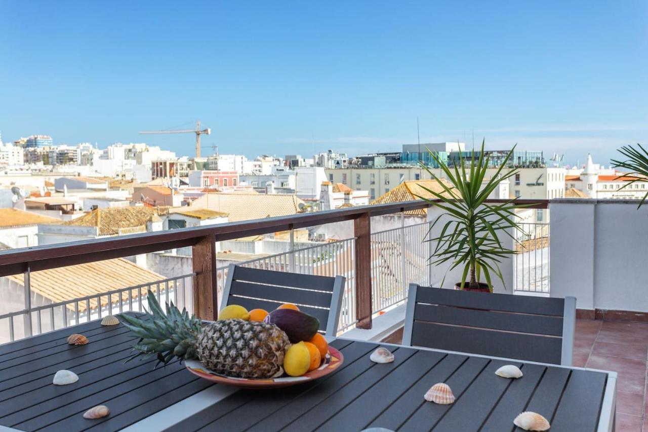 Marina Penthouse Faro Center Apartment Bagian luar foto